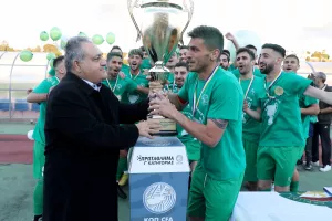 (Φωτορεπορτάζ) H απονομή και τα έξαλλα πανηγύρια του Διγενή