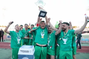 (Φωτορεπορτάζ) H απονομή και τα έξαλλα πανηγύρια του Διγενή
