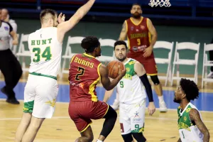 AEK - Kεραυνός: "Κιτρινοπράσινη" πρόκριση με super Hollingsworth (φώτος)