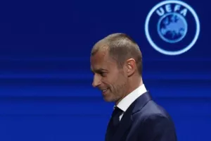 Θέλει salary cap o Τσέφεριν, αντίθετοι οι παίκτες