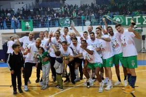 ΟΛΟ... Ομόνοια