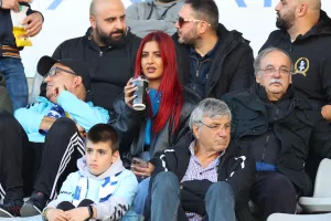 (Φωτορεπορτάζ) Ο κόσμος στο "Στέλιος Κυριακίδης"