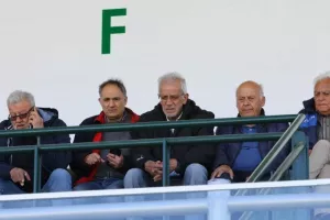 Δόξα - Ολυμπιακός: Η γκολάρα Σαντίκ έκανε την διαφορά (φώτος)