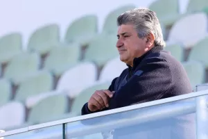 Δόξα - Ολυμπιακός: Η γκολάρα Σαντίκ έκανε την διαφορά (φώτος)