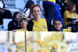 ΑΕΛ - Ολυμπιακός: Στον τελικό με... ζωγραφιά του κορυφαίου Μεντόσα! (Φώτος)