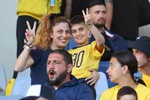 ΑΕΛ - Ολυμπιακός: Στον τελικό με... ζωγραφιά του κορυφαίου Μεντόσα! (Φώτος)