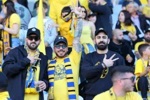 ΑΕΛ - Ολυμπιακός: Στον τελικό με... ζωγραφιά του κορυφαίου Μεντόσα! (Φώτος)