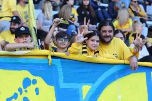 ΑΕΛ - Ολυμπιακός: Στον τελικό με... ζωγραφιά του κορυφαίου Μεντόσα! (Φώτος)