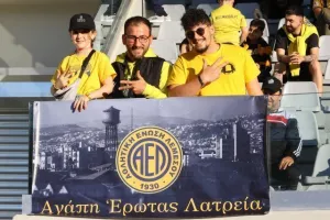 ΑΕΛ - Ολυμπιακός: Στον τελικό με... ζωγραφιά του κορυφαίου Μεντόσα! (Φώτος)
