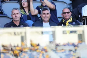 ΑΕΛ - Ολυμπιακός: Στον τελικό με... ζωγραφιά του κορυφαίου Μεντόσα! (Φώτος)
