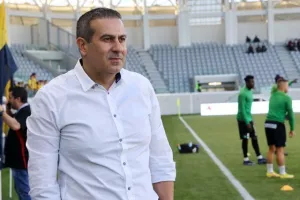 ΑΕΛ - Ολυμπιακός: Στον τελικό με... ζωγραφιά του κορυφαίου Μεντόσα! (Φώτος)