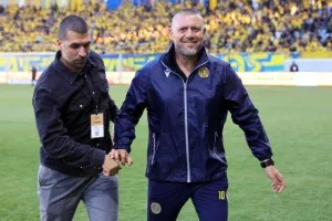 ΑΕΛ - Ολυμπιακός: Στον τελικό με... ζωγραφιά του κορυφαίου Μεντόσα! (Φώτος)