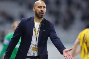 ΑΕΛ - Ολυμπιακός: Στον τελικό με... ζωγραφιά του κορυφαίου Μεντόσα! (Φώτος)