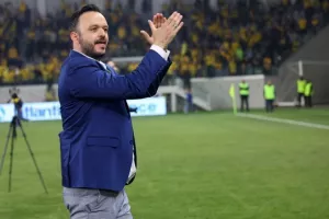 ΑΕΛ - Ολυμπιακός: Στον τελικό με... ζωγραφιά του κορυφαίου Μεντόσα! (Φώτος)