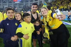 ΑΕΛ - Ολυμπιακός: Στον τελικό με... ζωγραφιά του κορυφαίου Μεντόσα! (Φώτος)