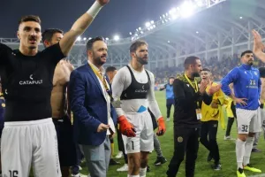ΑΕΛ - Ολυμπιακός: Στον τελικό με... ζωγραφιά του κορυφαίου Μεντόσα! (Φώτος)