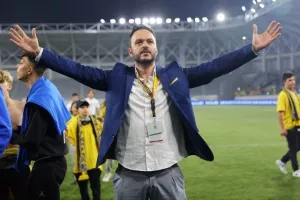 ΑΕΛ - Ολυμπιακός: Στον τελικό με... ζωγραφιά του κορυφαίου Μεντόσα! (Φώτος)