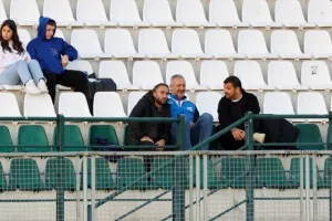 Δόξα-Ανόρθωση: Η "Κυρία" τράβηξε... πεντάσφαιρο (φώτος) 