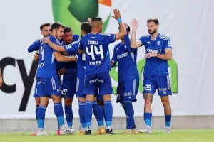 Δόξα-Ανόρθωση: Η "Κυρία" τράβηξε... πεντάσφαιρο (φώτος) 