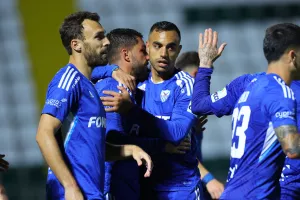 Δόξα-Ανόρθωση: Η "Κυρία" τράβηξε... πεντάσφαιρο (φώτος) 