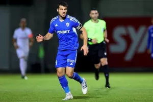 Δόξα-Ανόρθωση: Η "Κυρία" τράβηξε... πεντάσφαιρο (φώτος) 