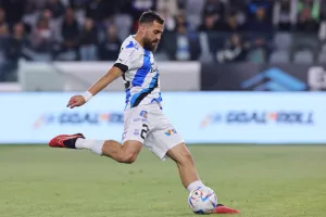 "Ρουκέτα" από Χάμπο, μπροστά ο Απόλλωνας με 1-0! 