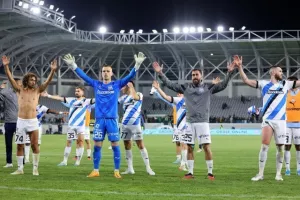 (Βίντεο/Φώτος) Χέρια ψηλά, "φωνή" ο κόσμος, μαζί τους οι παίκτες!