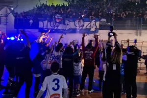 Η απονομή στην πρωταθλήτρια Sabbianco Ανόρθωση! (Φώτος/Βίντεο)