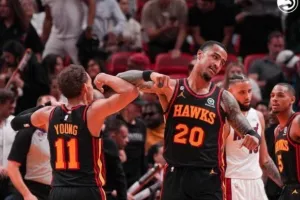 Στα play offs οι Χοκς, νίκησαν μέσα στο Μαϊάμι 