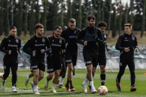 Αυλαία στην Τούμπα και αποστολή