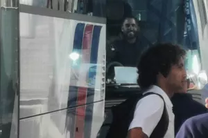 Ταυτόχρονη άφιξη στο Κολόσσι (Φώτος)