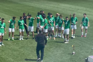 Ομόνοια Κ15/Η απονομή και οι πανηγυρισμοί των πρωταθλητών (βίντεο/φώτος) 