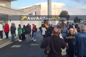 Άρχισε ο τελικός - Ουρά... στα εκδοτήρια
