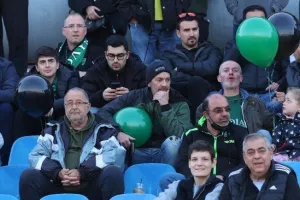 (Φωτορεπορτάζ) Ο κόσμος στο Μακάρειο