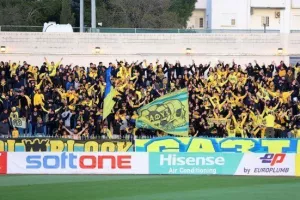 (Φωτορεπορτάζ) Ο κόσμος στο Μακάρειο