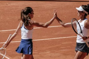 Ελλάδα και Πορτογαλία παίζουν για την πρωτιά