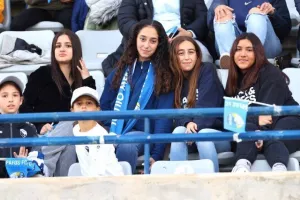 (Φωτορεπορτάζ) Ο κόσμος στο "Στέλιος Κυριακίδης"