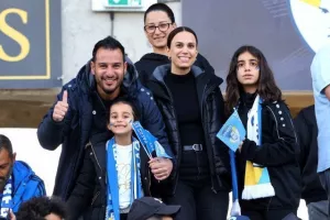 (Φωτορεπορτάζ) Ο κόσμος στο "Στέλιος Κυριακίδης"