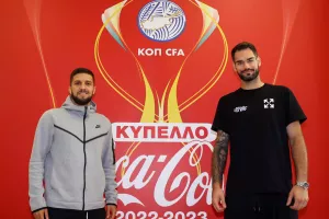 Μοίρασαν αυτόγραφα Χότσκο - Ίβουσιτς (φώτος)