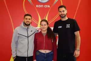 Μοίρασαν αυτόγραφα Χότσκο - Ίβουσιτς (φώτος)