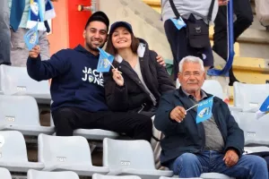 (Φωτορεπορτάζ) Ο κόσμος στο "Στέλιος Κυριακίδης"