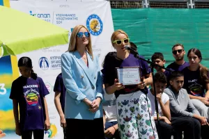 Ηχηρό μήνυμα ισότητας από το «Blackend Goggle Challenge» της Καρολίνας Πελενδρίτου