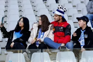(ΦΩΤΟΡΕΠΟΡΤΑΖ) Ο κόσμος στο Κολόσσι