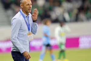 Απόλλων - Άρης: Ο Σόκε “έσπασε” το αήττητο του Αντόνε, στο -1 από την κορυφή!