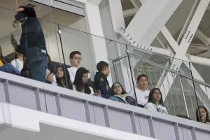 (Φωτορεπορτάζ) Ο κόσμος στο ΑΕΛ - Ανόρθωση