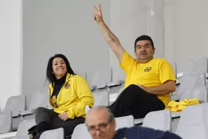 (Φωτορεπορτάζ) Ο κόσμος στο ΑΕΛ - Ανόρθωση