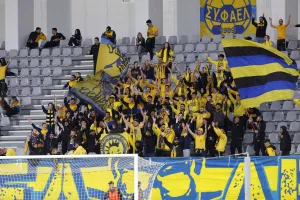 ΑΕΛ/Γενική είσοδος 5 ευρώ
