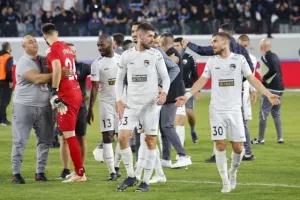 Τρεις μήνες!