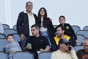 ΑΕΛ - Ολυμπιακός: Στον τελικό με... ζωγραφιά του κορυφαίου Μεντόσα! (Φώτος)