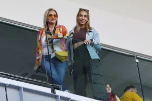 Σύζυγος και θυγατέρα Προέδρου